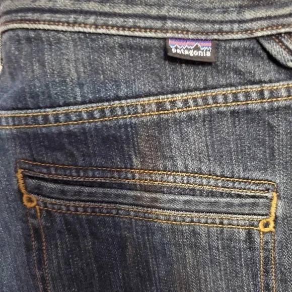 Patagonia Women's Organic Cotton Straight Leg Jeans 8 - Picture 5 of 10